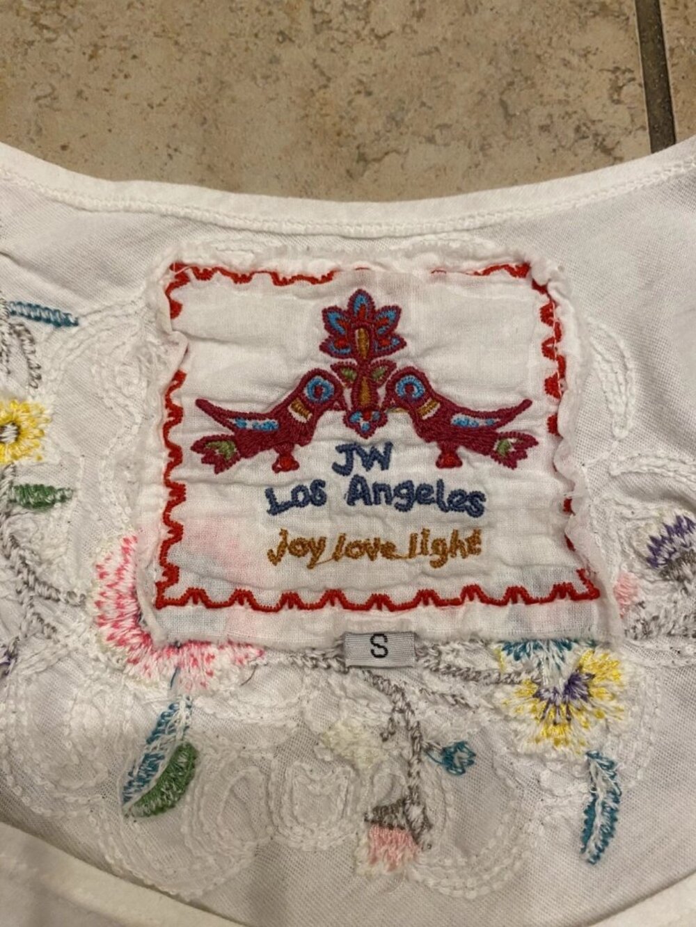 Johnny Was JW Los Angeles White Embroidered Floral Short Sleeve Top S Small - Picture 11 of 15